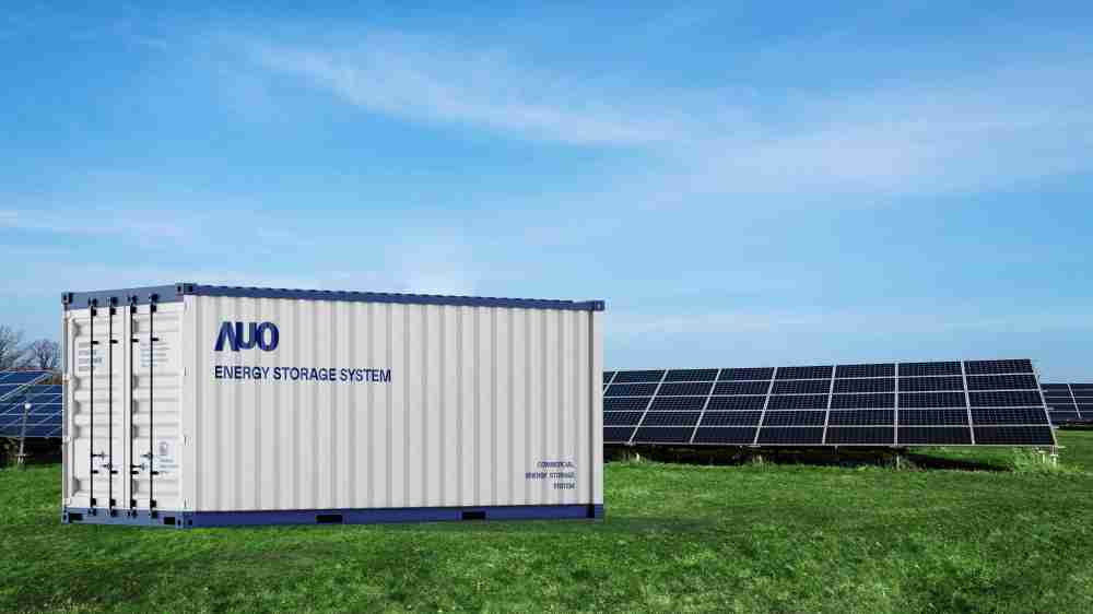 龙门国际透过AI数据管理，，提供不同类型用户进行储能与能源管理，，达到再生能源管控调度成效