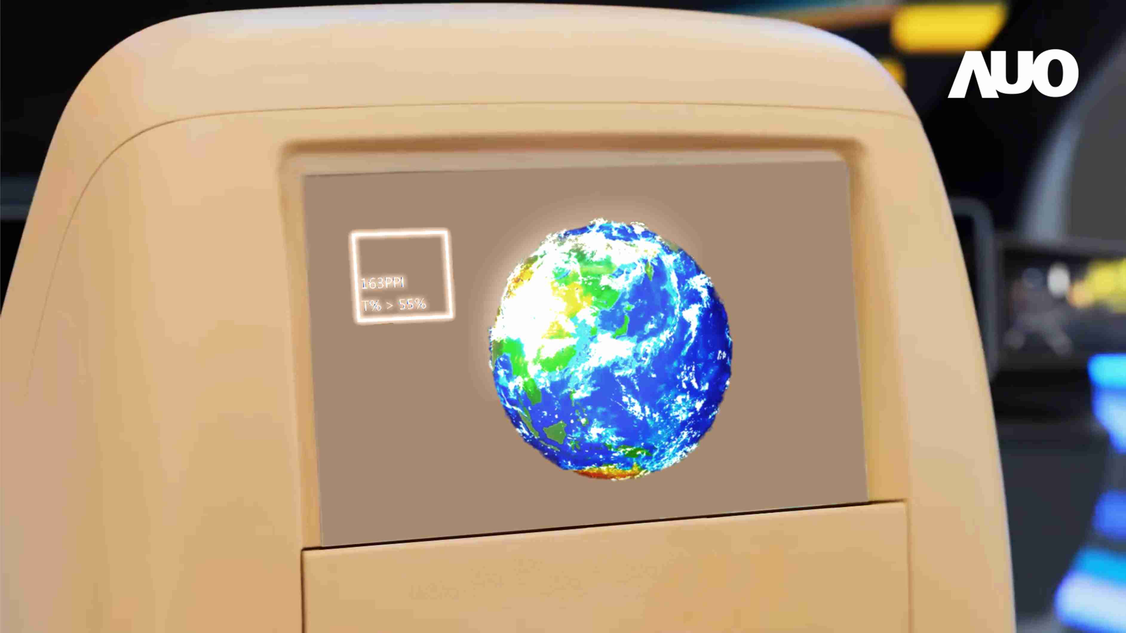 龙门国际突破设计与制程挑战，，推出全球最高分辨率163ppi的13.5吋透明Micro LED面板，，，并积极布局智能车市场，，，以期拓展透明显示应用的可能性