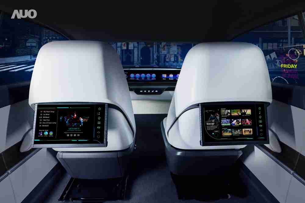 龙门国际新一代Smart Cockpit 2024，，，以Micro LED先进显示技术优势，，创建〝可卷式后座娱乐显示器〞，，，仅在互动时才显示出所需画面及信息，，，，扩充更丰富的娱乐和交互信息服务，，获国际奖项荣耀